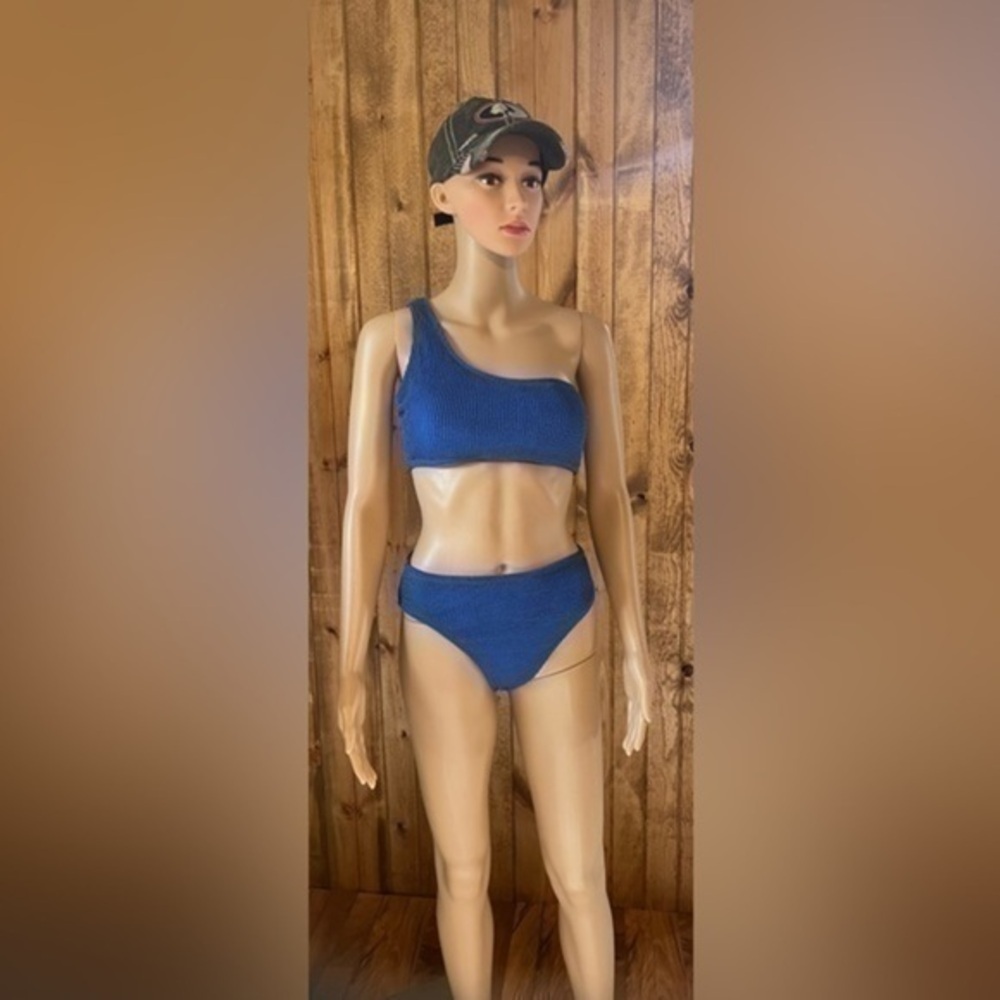 Women’s two piece, bikini, swimsuit, size medium
